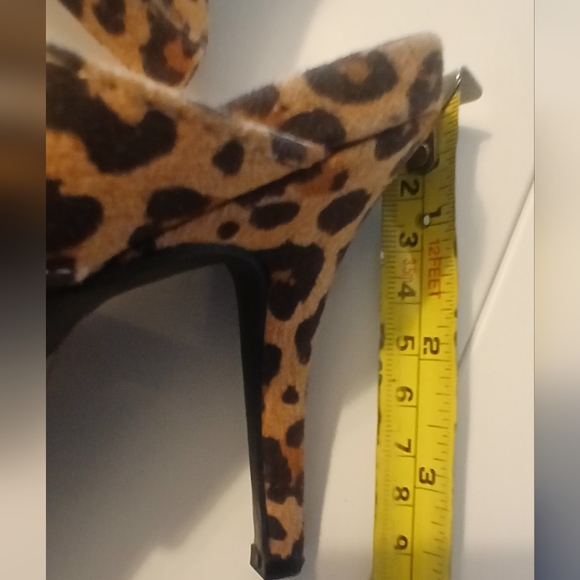 Seven Dials Leopard Print Heels Sz 8.5M - Picture 6 of 7